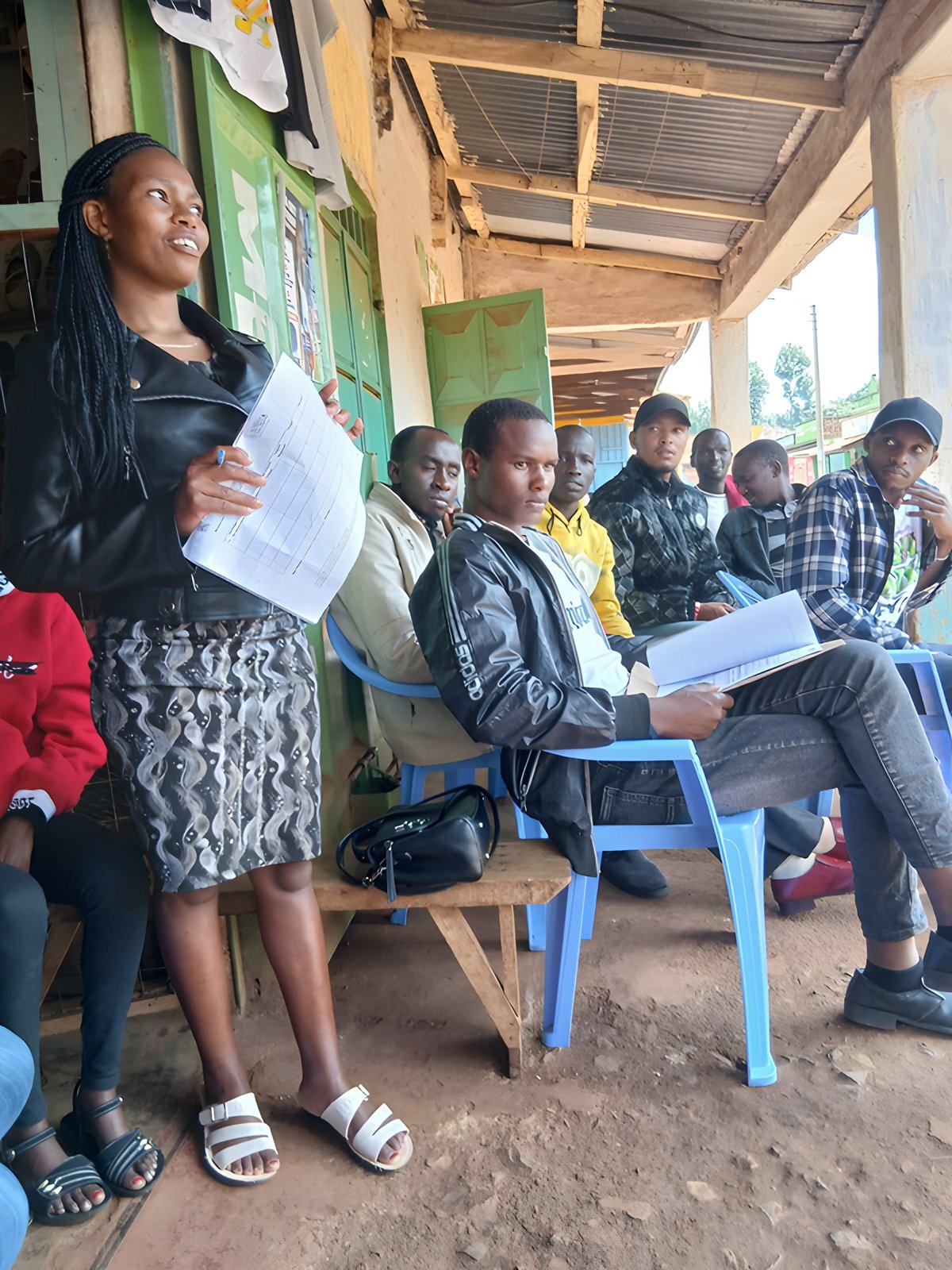 A mentor guiding a group mentorship session